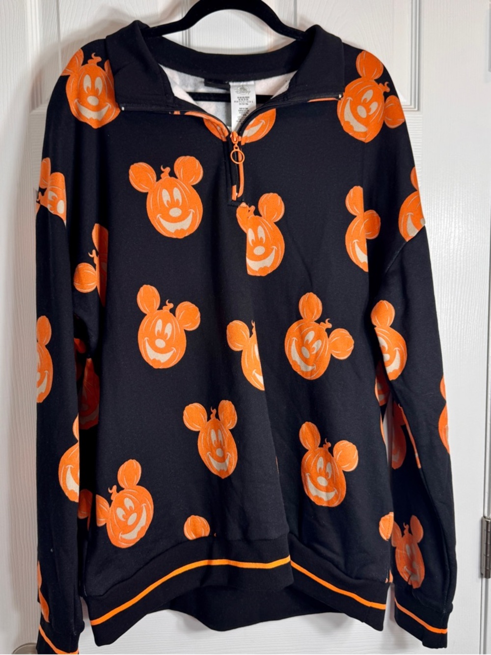 NWT Disney Her Universe Mickey Mouse Pumpkin Jack-O-Lantern 1/4 Zip Pullover XXL - Picture 11 of 13